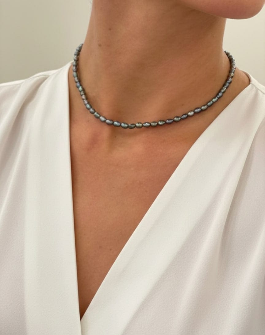 Black Baroque Rice Pearl Choker photo