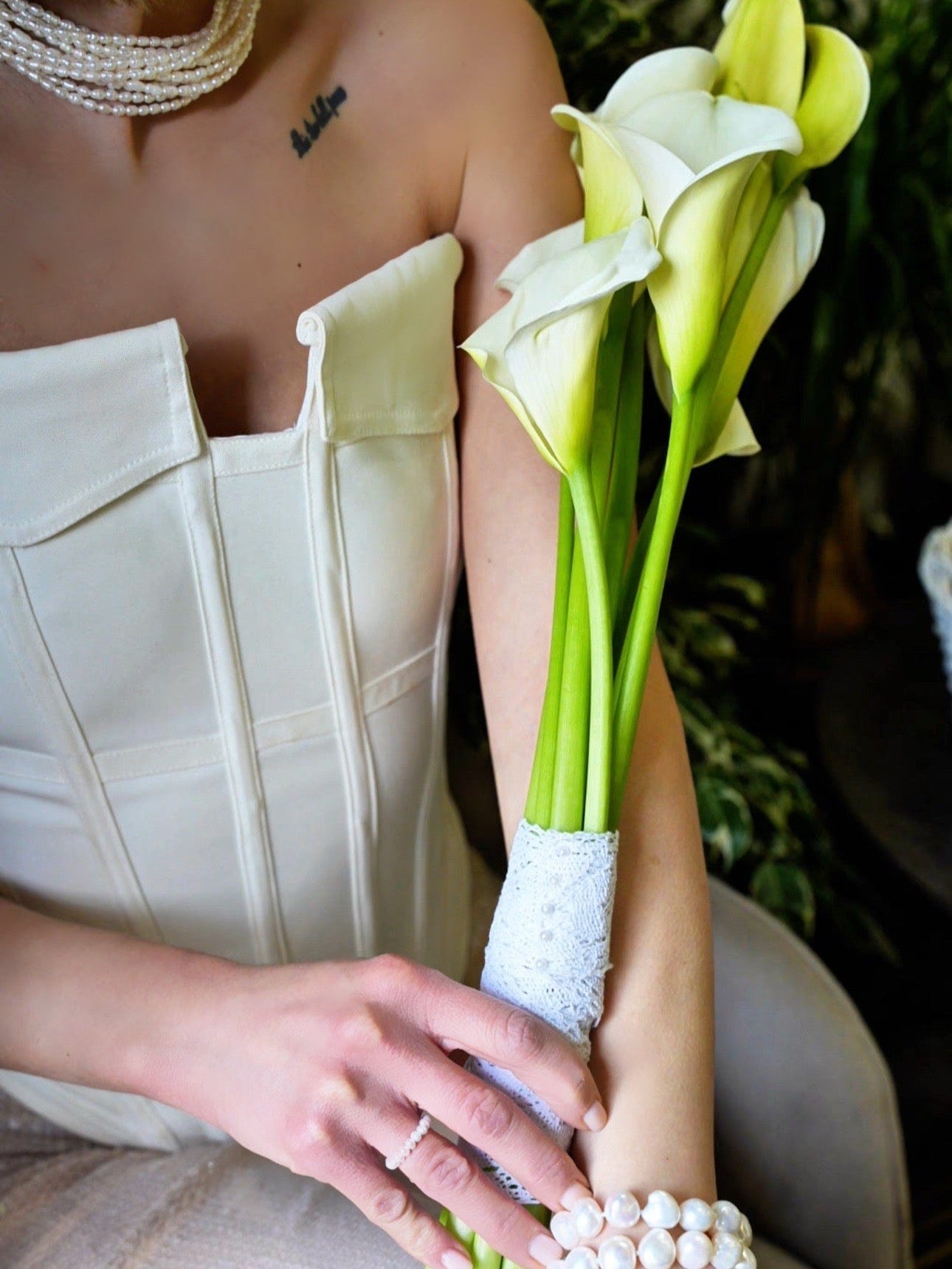 Date Jewelry: How to Style Your Look for a Romantic Dinne