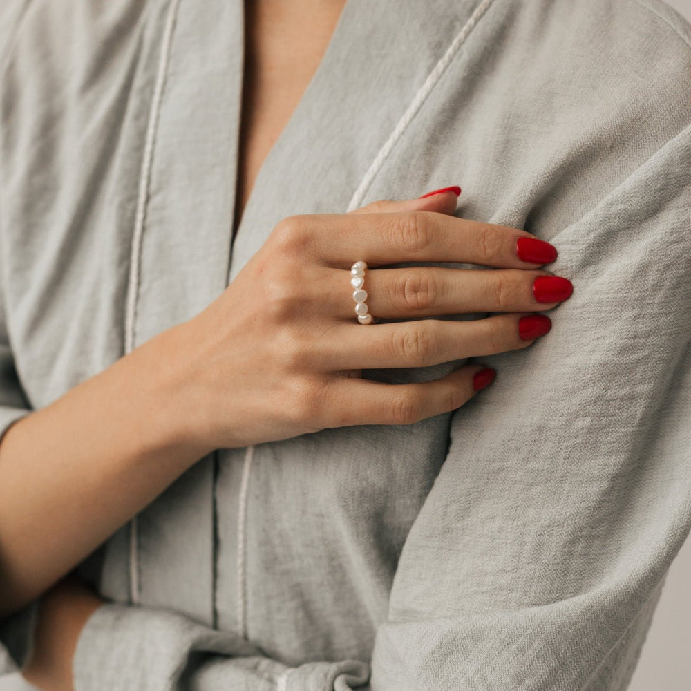 Baroque white Pearl Ring