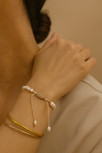 Cord Bracelet with Baroque white Pearls