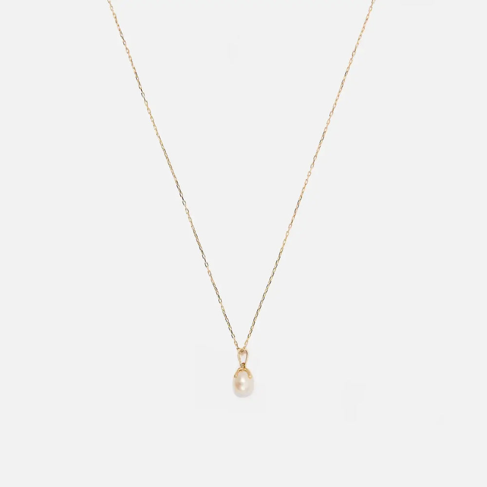 
                  
                    Gold chain necklace with pearl pendant 3 in 1 
                  
                