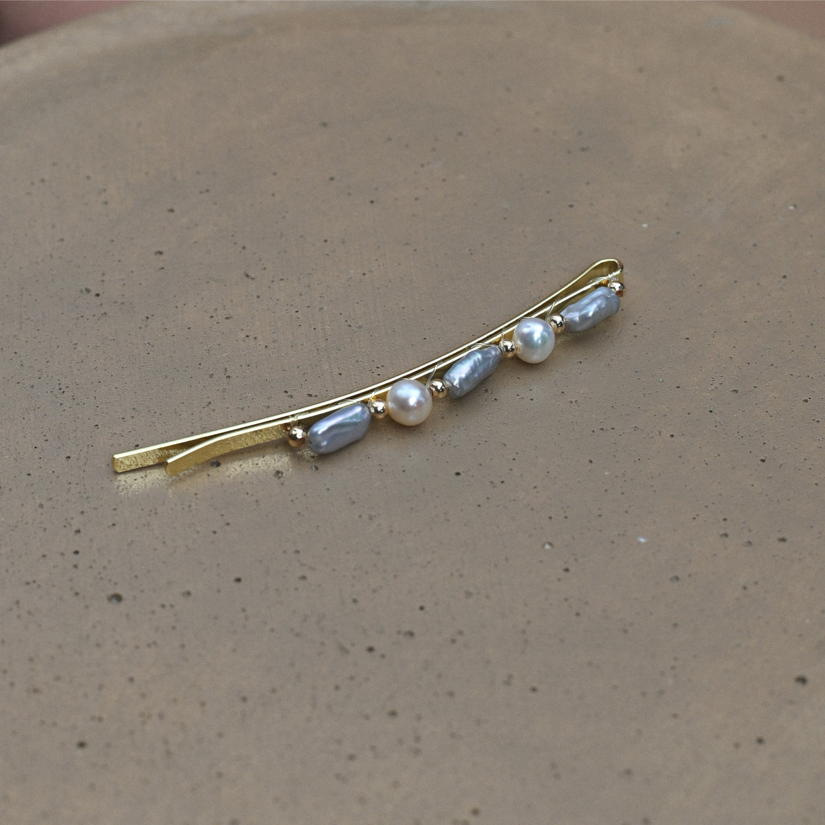 Grey rice pearl hair pin 6cm