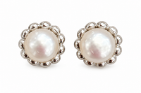 Margareta Pearl Stud Earrings