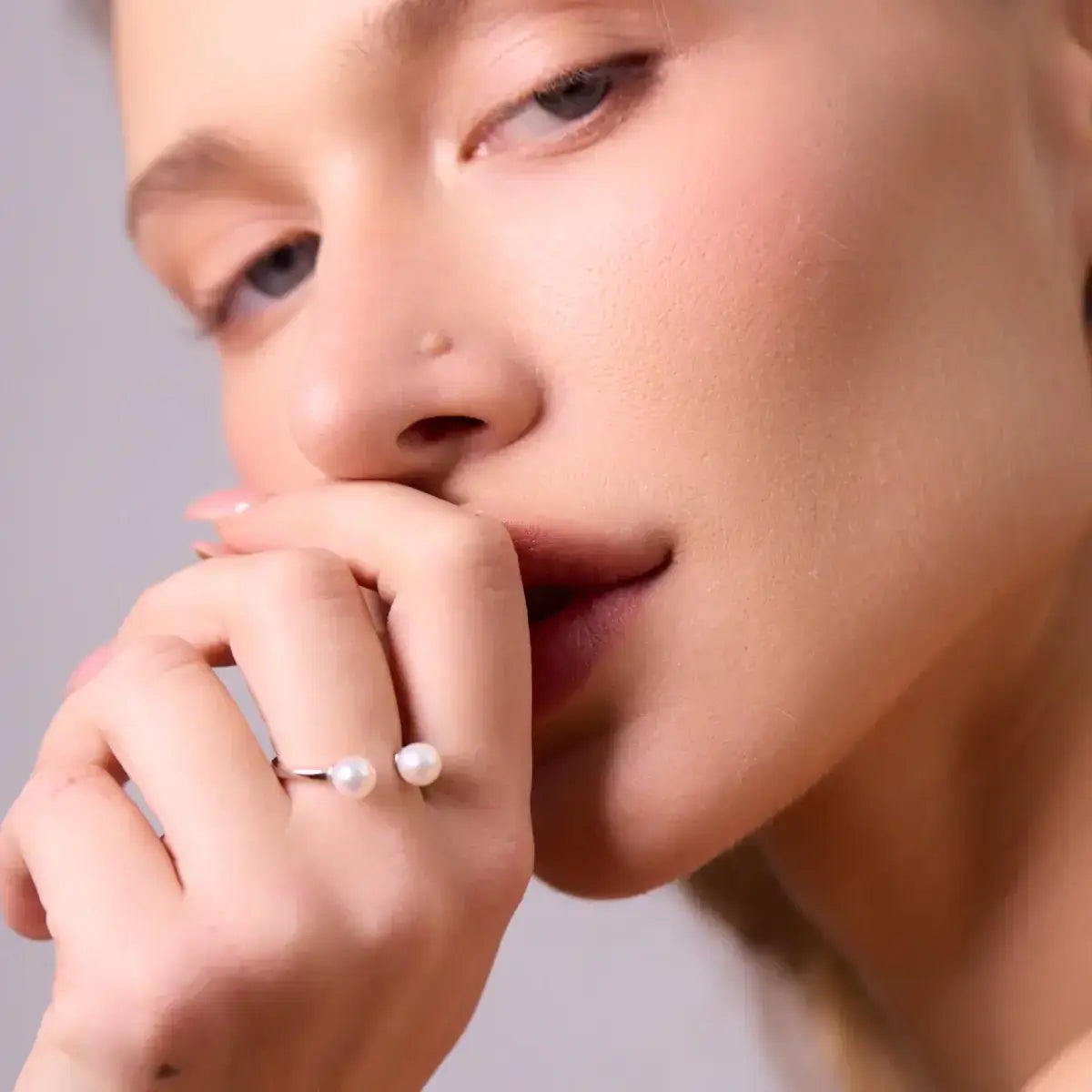 Ivory Sweetness 7 mm round double pearl ring one size, silver metal