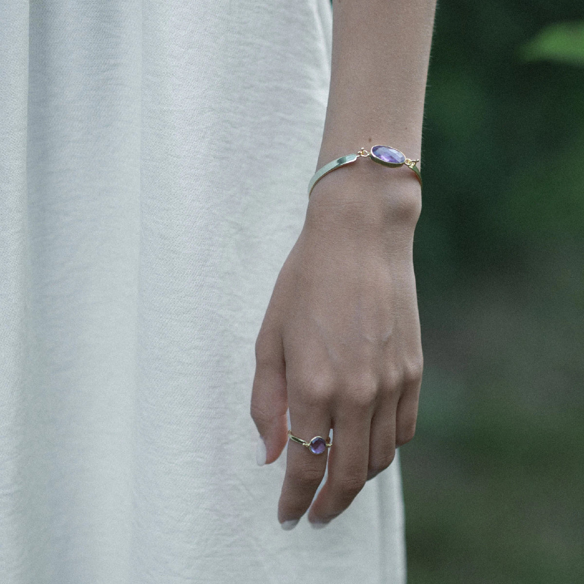 Bracelet and ring with amethyst gemstone, gold vermeil metal, Muse collection