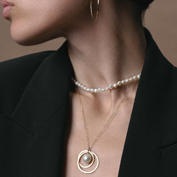 choker and pendant necklaces with freshwater pearls by Pearl Code