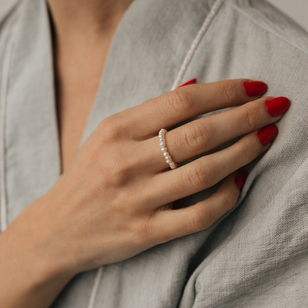 Ring with 3mm Pearls