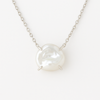Rozeta Sunrise chain Necklace with white keshi pearl pendant
