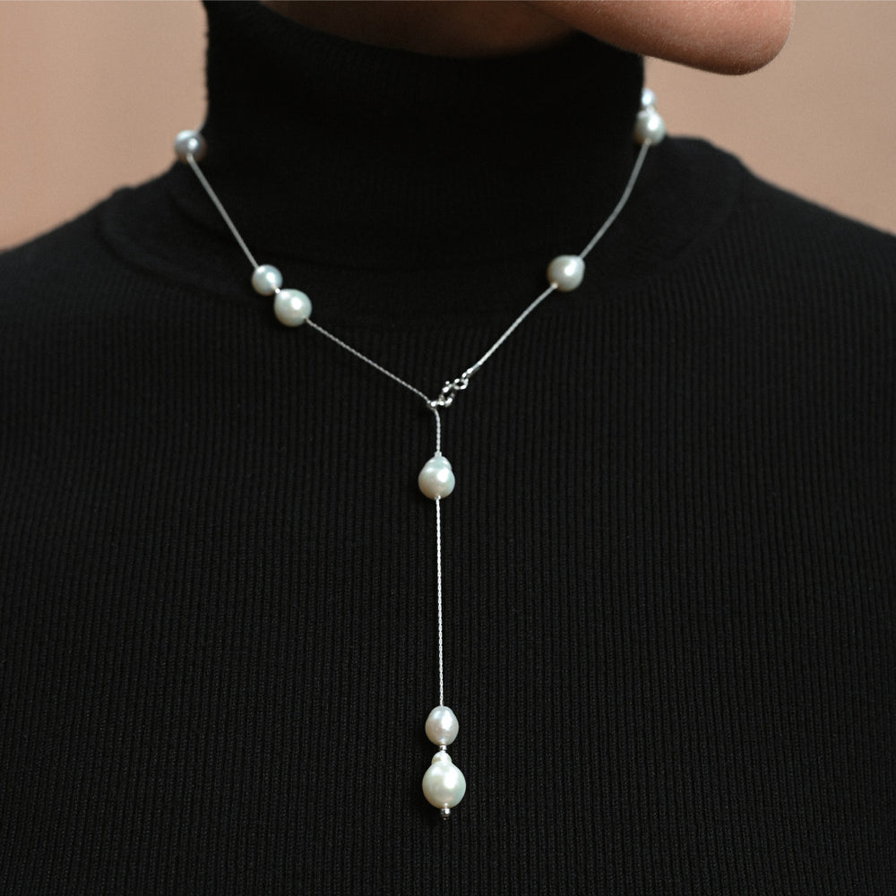 Silver necklace with white pearls, adjustable length 