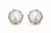 Bambu Pearl Stud Earrings photo