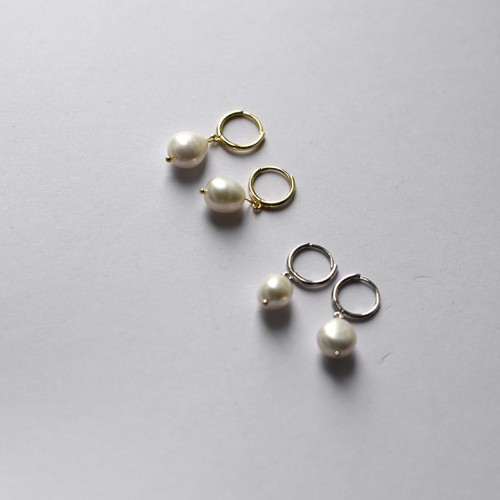 
                      
                        Baroque pearl earrings in two colors, silver and gold - pearl jewelry
                      
                    