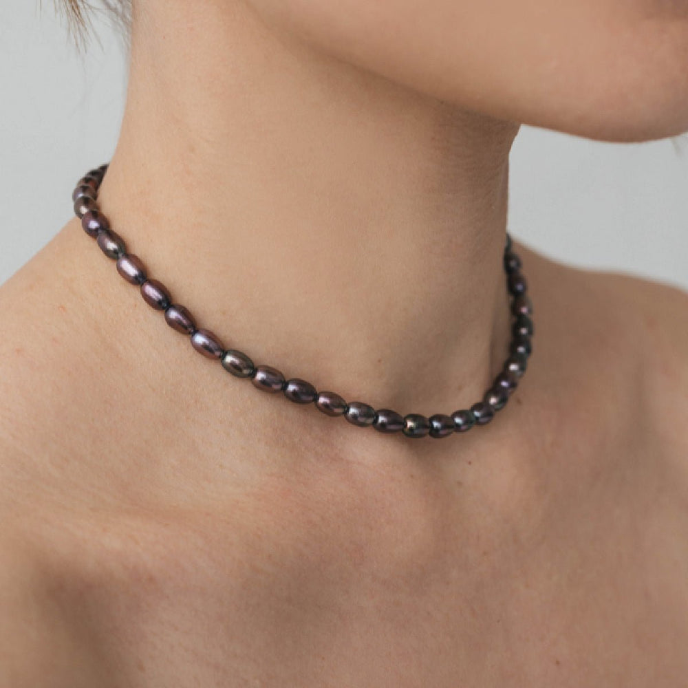 Choker with black rice pearls of 6mm, silver metal