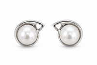Cora Pearl Stud Earrings photo