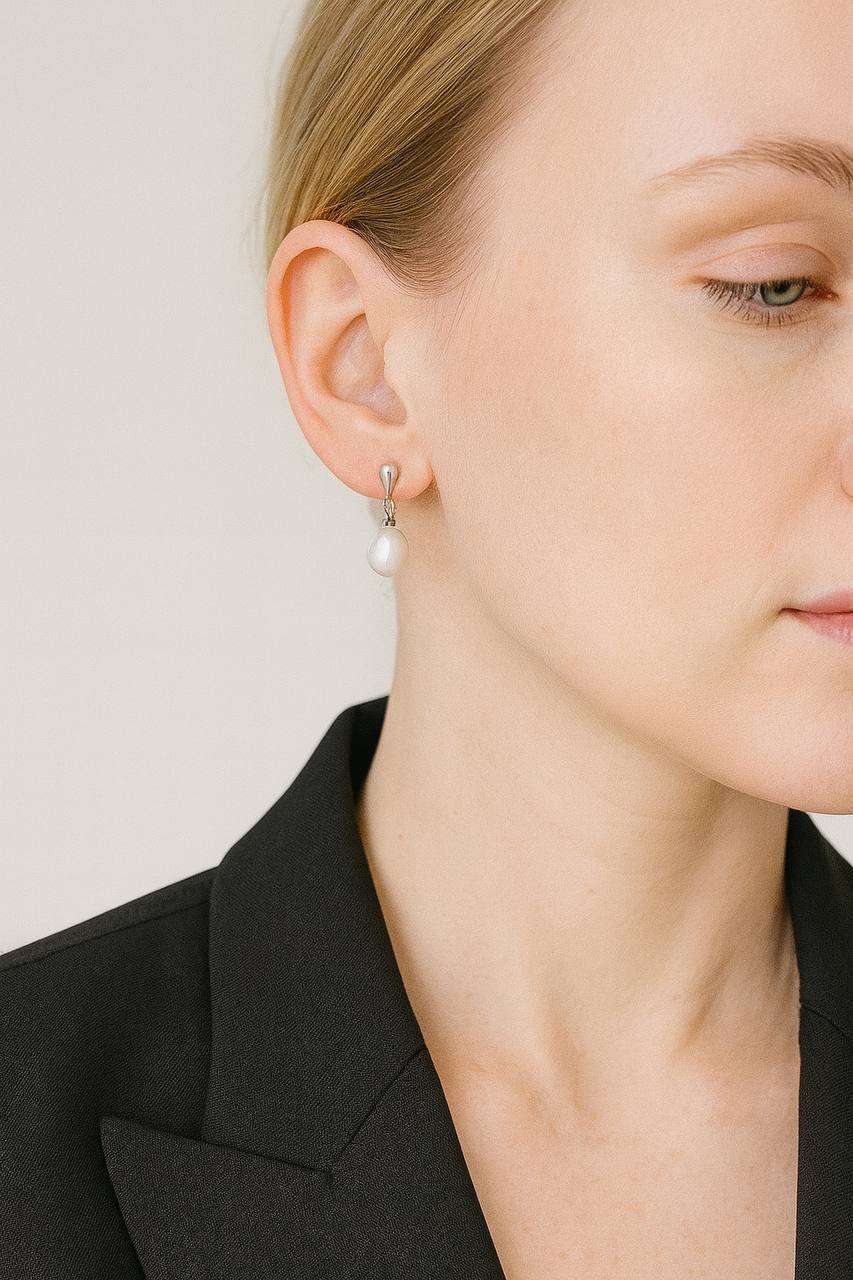 Drop earrings with white rice pearl, silver photo