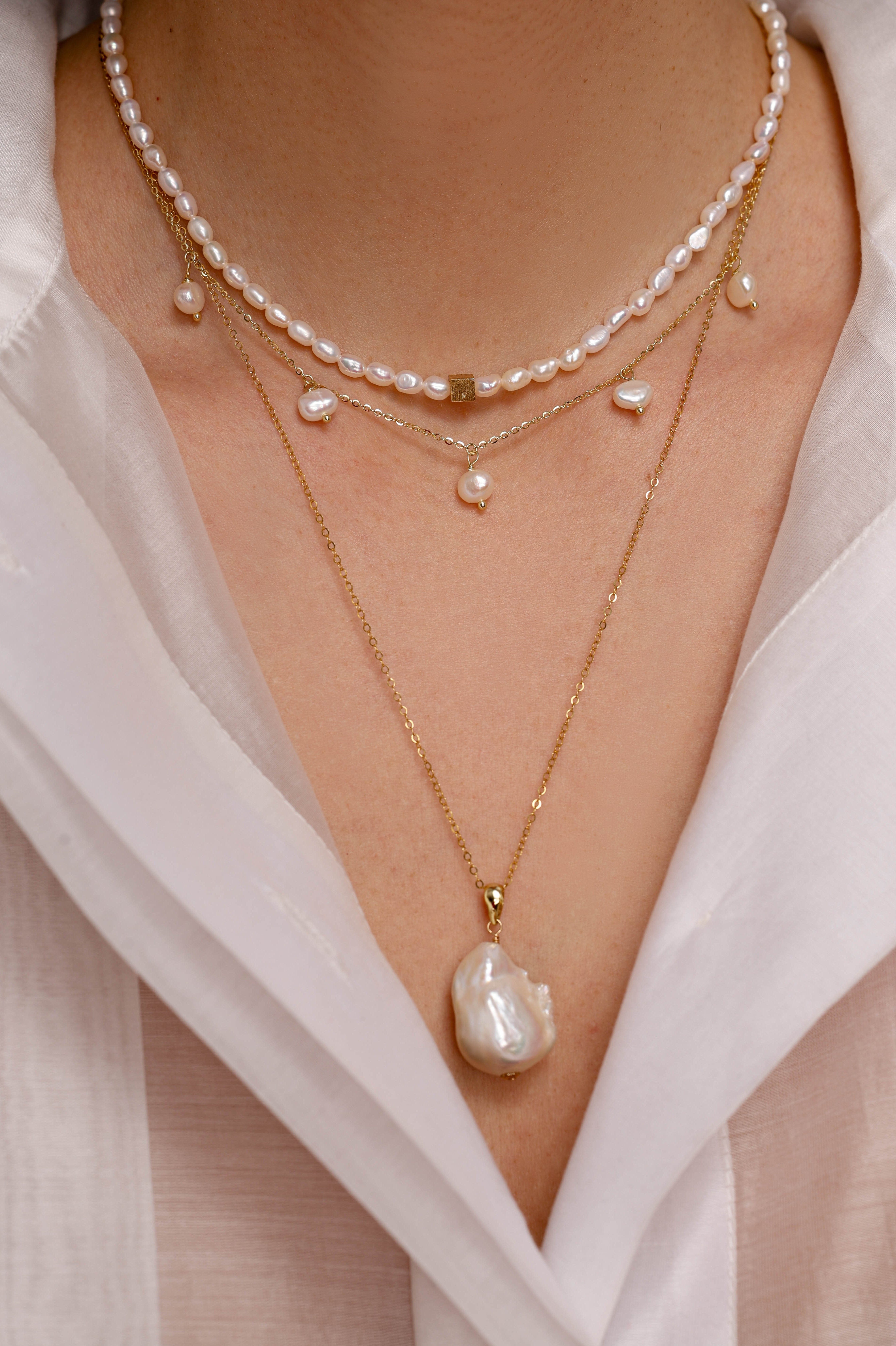 Sun Baroque Silver Chain Necklace – Adjustable Modern Choker