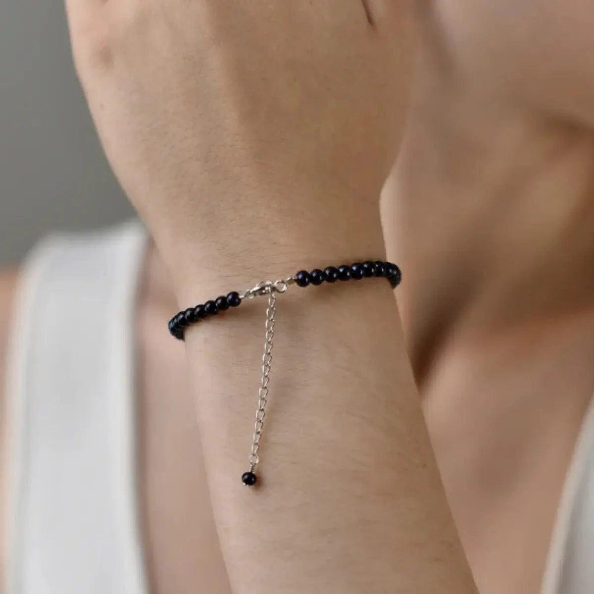 Black Round Pearl Bracelet photo
