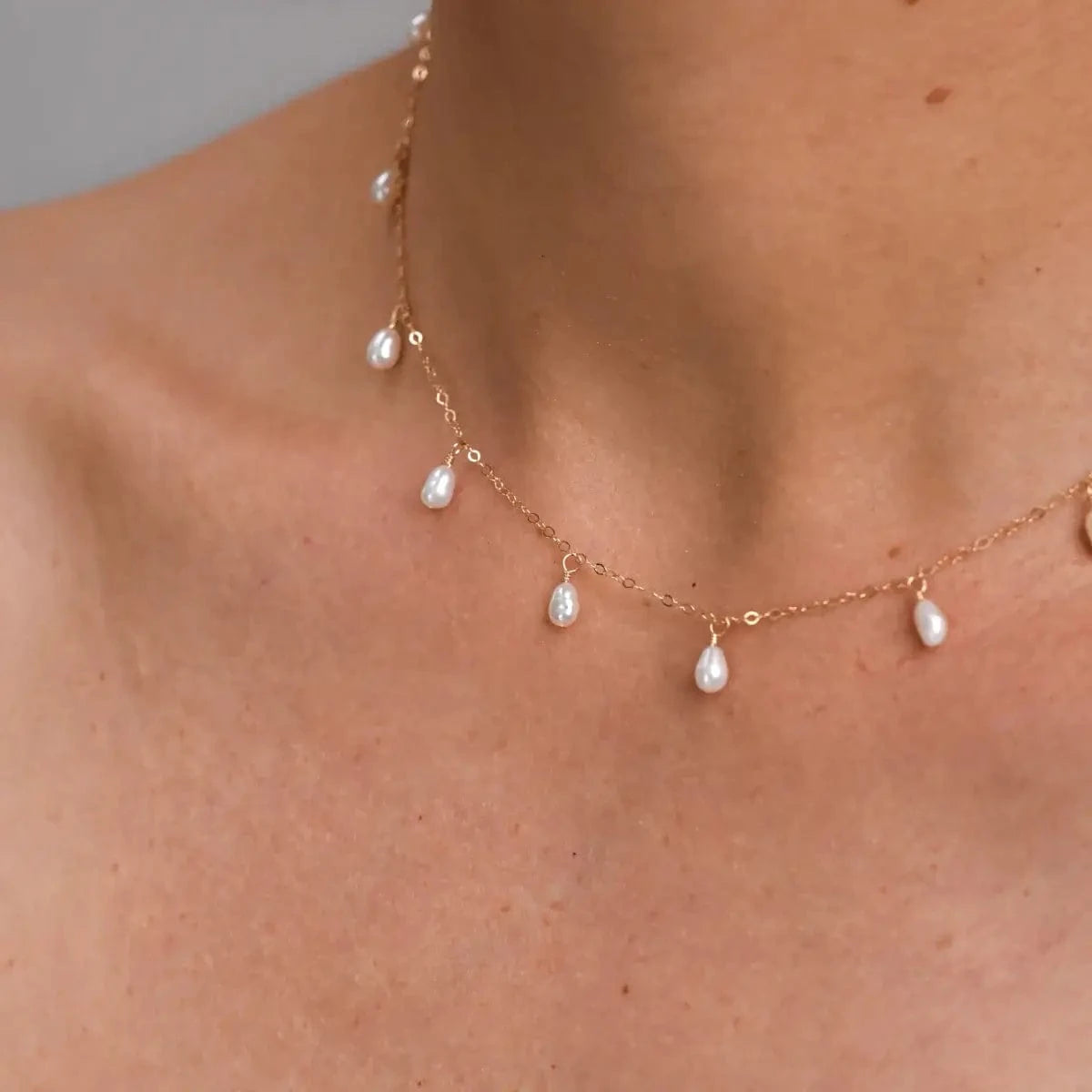 Sun Necklace white pearls, gold-filled photo