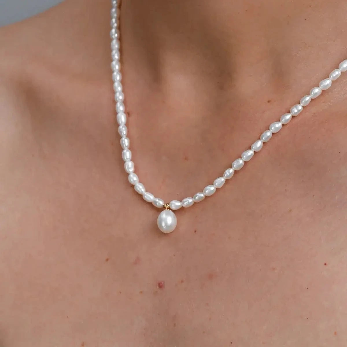 Necklace rice pearl 4mm, with drop pearl pendant, gold-filled photo