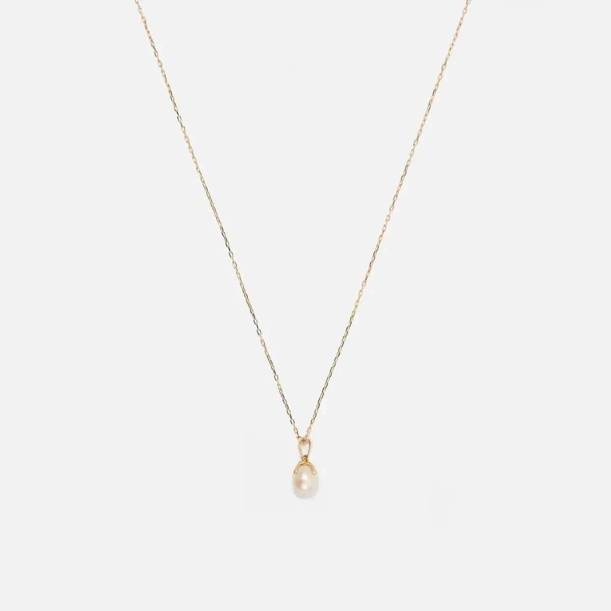 Gold chain necklace photo