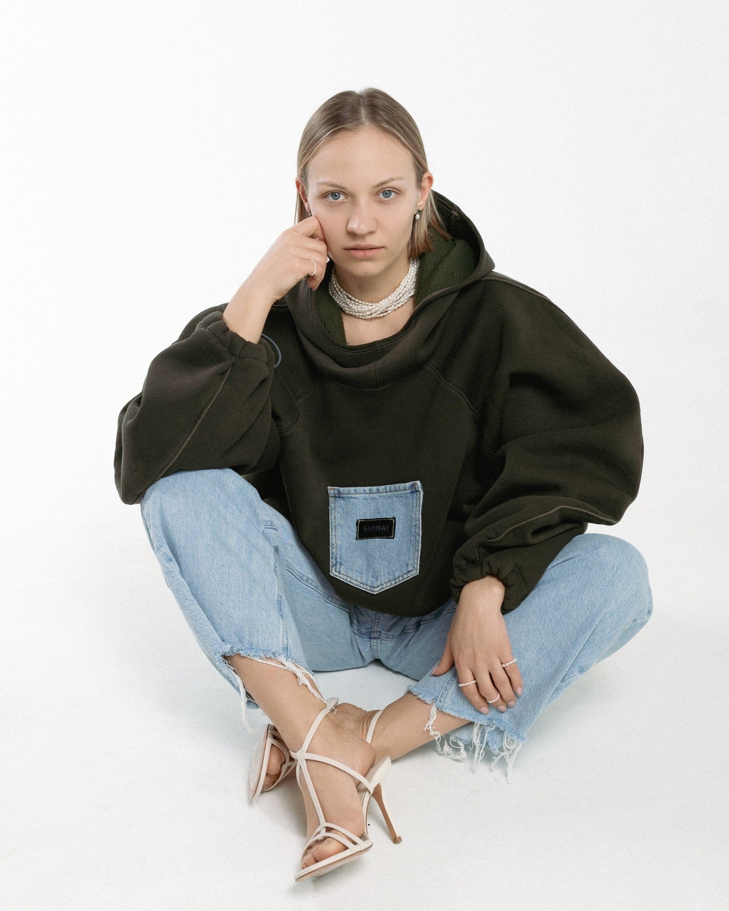 Necklace 12 rows white pearl 3 mm baroque rice Premium photo