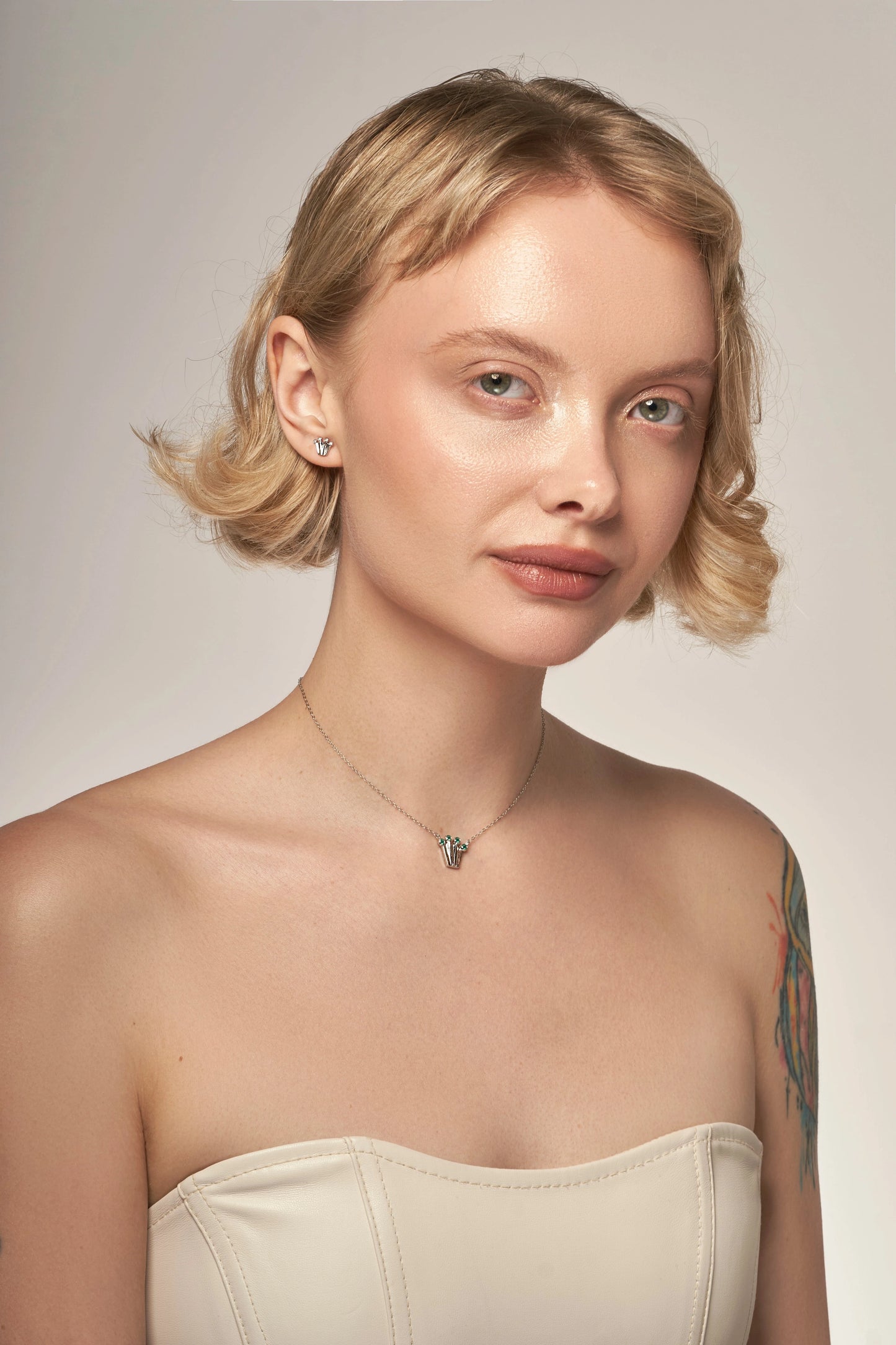 Onyx Crown Set photo