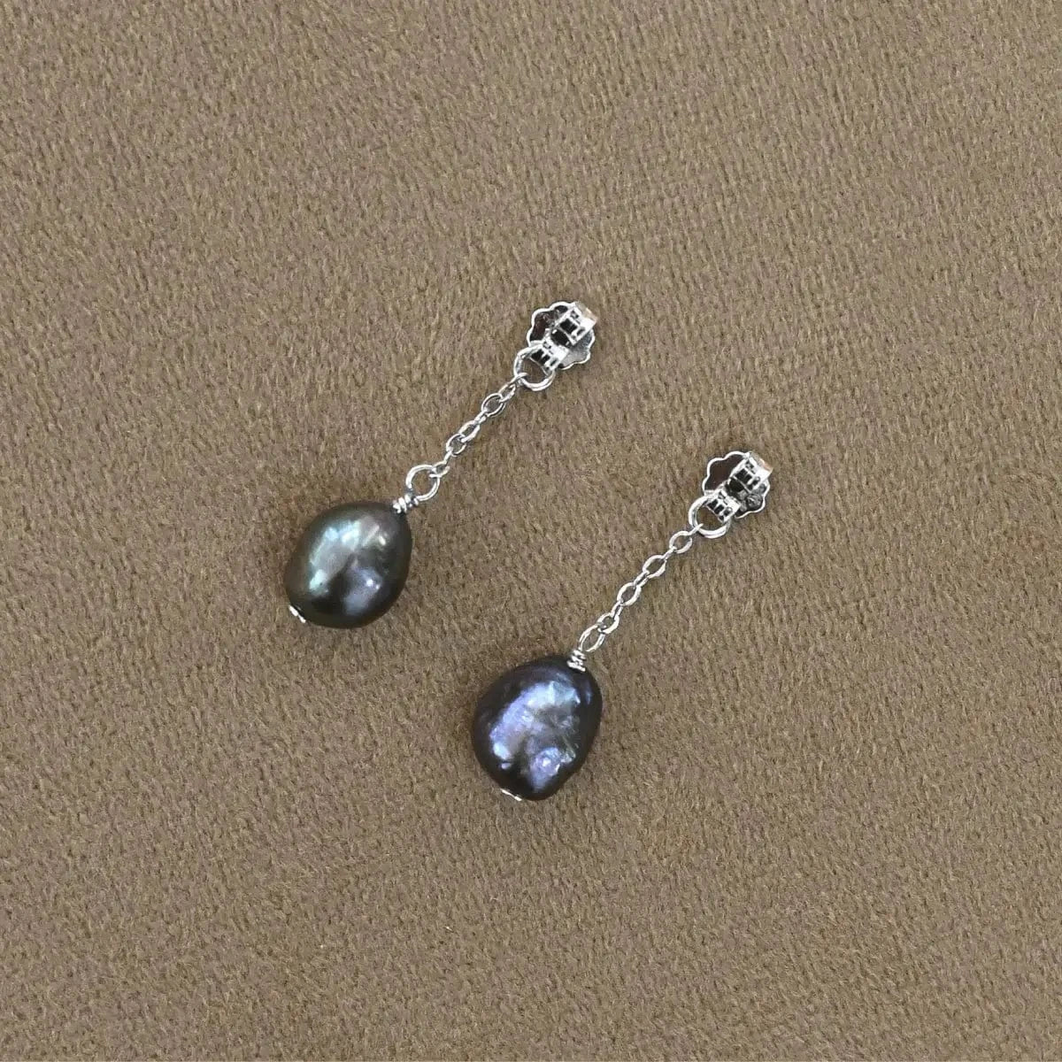 Iconic Short Charm Noire, Silver photo