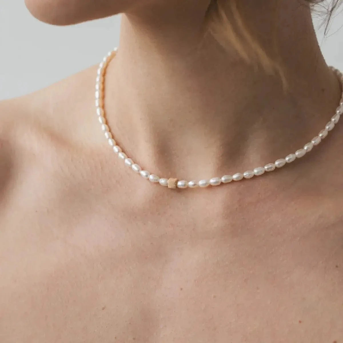 Choker White Rice Pearl with Cube, Gold-Plated Silver photo