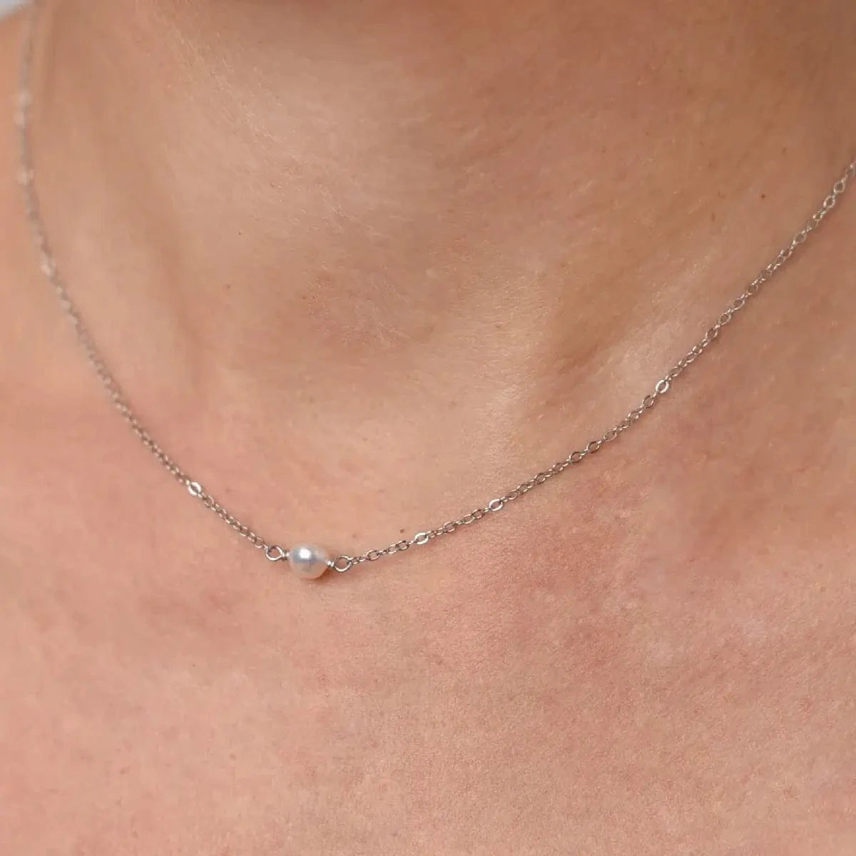 Silver chain necklace with 5 mm baroque white pearl photo