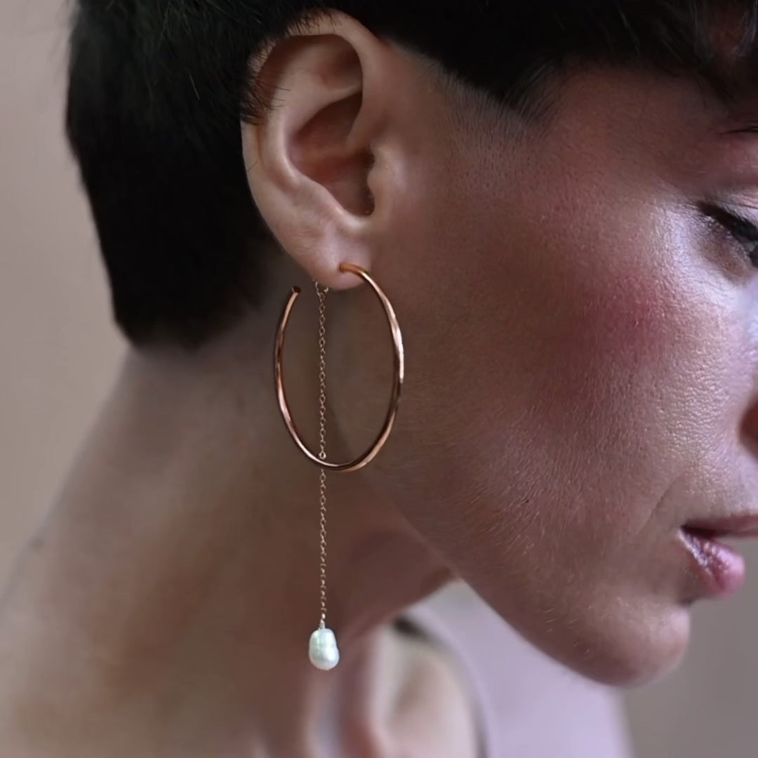 Gold Hoop Earrings with gold chain and white baroque pearl