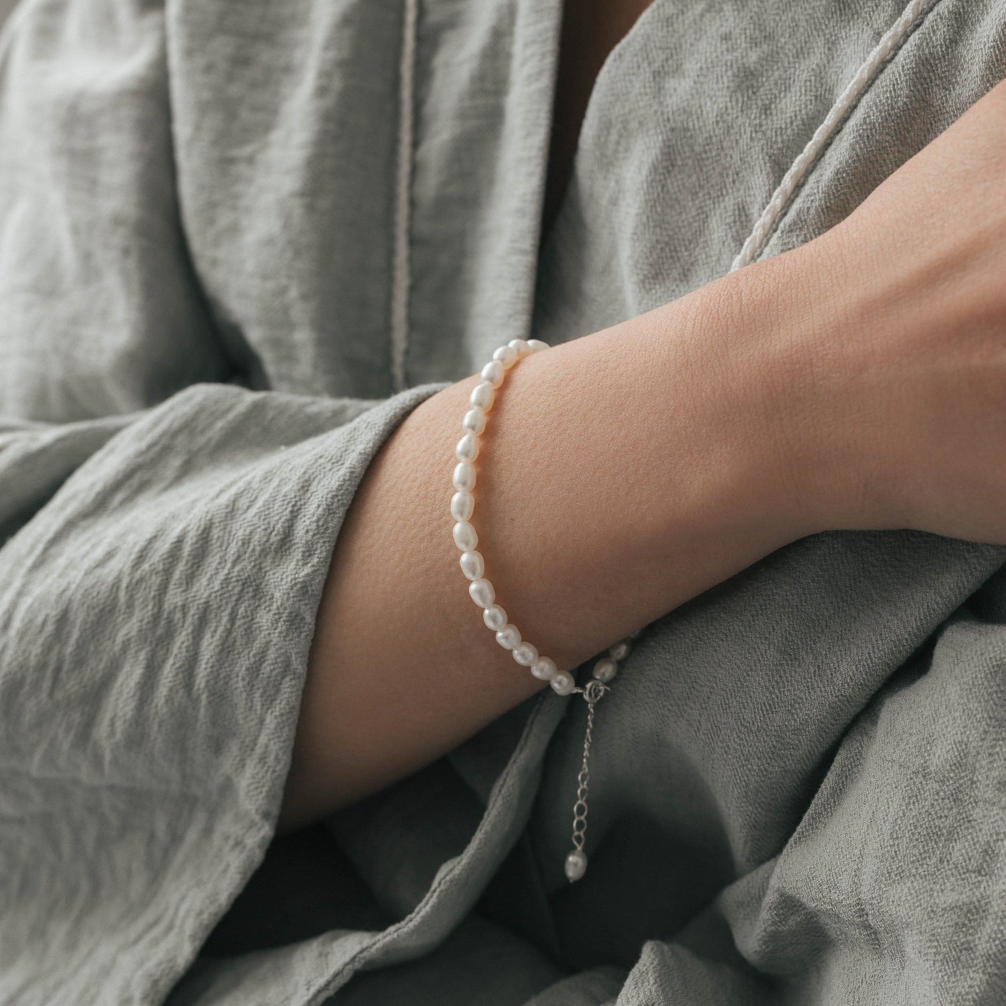 Rice Pearl Silver Bracelet, 4 mm photo