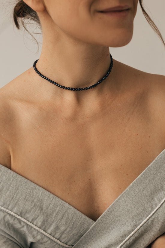 Choker with black pearl 4 mm